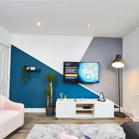 St Pauls Apartment *