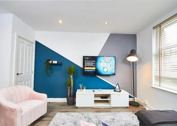 St Pauls Apartment *